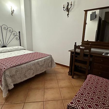Posada Ana Ponce Sierra de Yeguas Extérieur photo